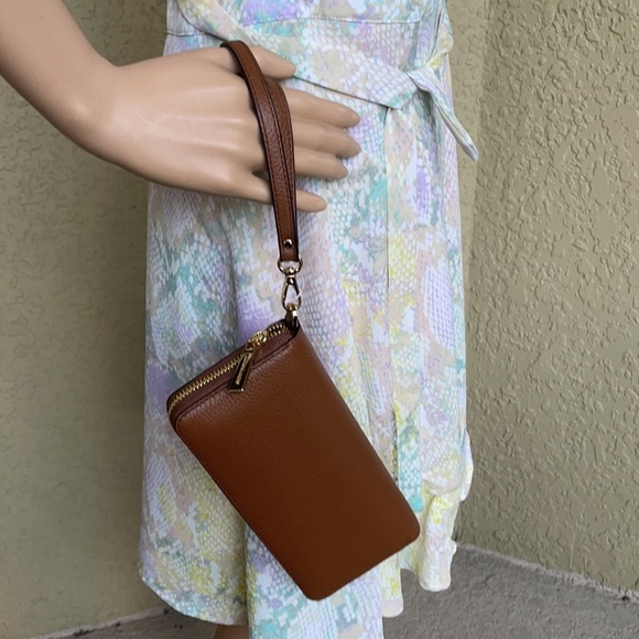 Michael Kors Jet Set Travel Large Travel CONTINENTAL Wristlet-Wallet - Picture 4 of 16